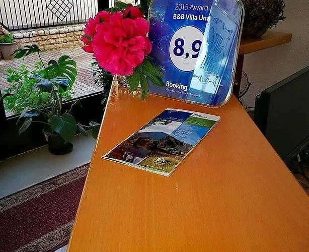 Una Bed & Breakfast 3*